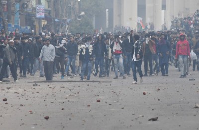 Delhi riots: HC asks Police to probe Faizan's case without bias Delhi riots: HC asks Police to probe Faizan's case without bias