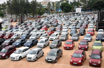 War Casualty: Russia-Ukraine crisis to dent India's auto sector War Casualty: Russia-Ukraine crisis to dent India's auto sector