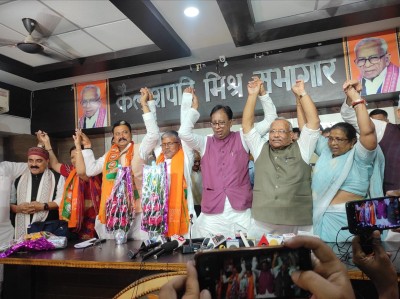 All three VIP MLAs in Bihar join BJP, Sahani heading for sack?