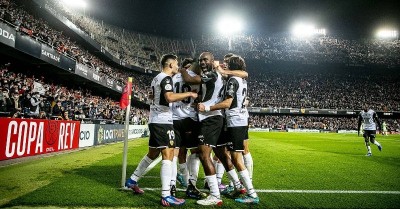 Guedes thunderbolt books Valencia spot in Copa del Rey final Guedes thunderbolt books Valencia spot in Copa del Rey final