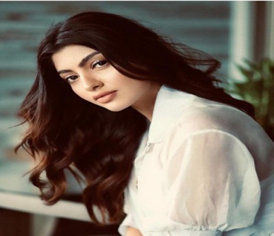Akanksha Puri denies playing lead in 'Chotti Sarrdaarni' Akanksha Puri denies playing lead in 'Chotti Sarrdaarni'