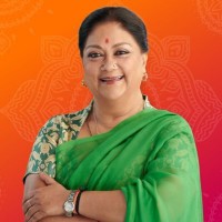 BJP leaders Poonia, Shekhawat greet Vasundhara Raje on her b'day