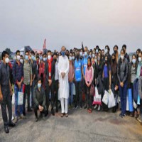 Odisha CM welcomes students returned from Ukraine