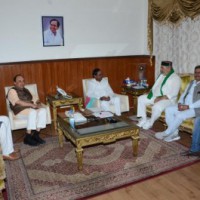 Telangana CM on anti-BJP mission, meets Rakesh Tikait, Subramanian Swamy
