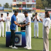 1st Test: Dravid leads felicitation of Kohli on reaching 100-Test landmark