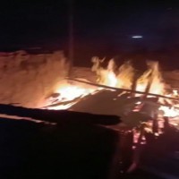 Seven dead in Delhi slum fire