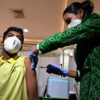 'If situation worsens, may take same decision': Centre to SC on Covid vax mandates