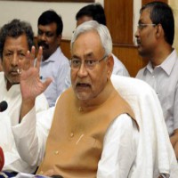 Nitish Kumar rebukes speaker Vijay Sinha in Bihar Assembly