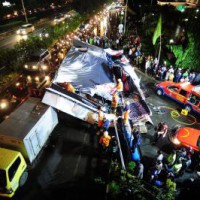1 dead after strong winds hit Indonesian capital, satellite cities,