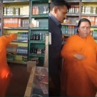 Uma Bharti vandalises liquor shop in Bhopal