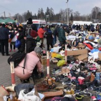 Russia to hold fire in Ukraine, allow civilians to escape