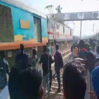 Narrow escape for passengers from being run over by Shatabdi Express, one dead