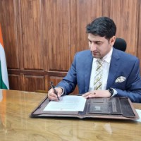 J&K provides financial relief to family of girl killed in Srinagar grenade blast
