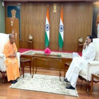 Yogi meets Vice President Naidu