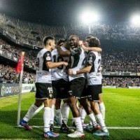 Guedes thunderbolt books Valencia spot in Copa del Rey final