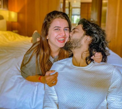 Bhavini Purohit, Dhaval Dave plan to wed this year-end Bhavini Purohit, Dhaval Dave plan to wed this year-end