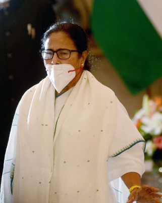 Mamata writes to PM, seeks free vaccine for all