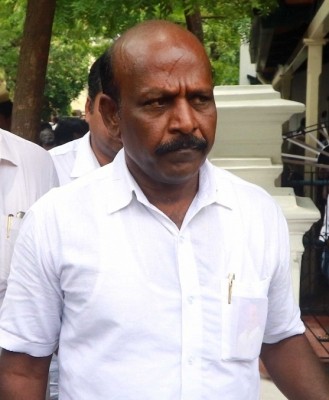 TN faces vaccine shortage, seek Central govt's support TN faces vaccine shortage, seek Central govt's support