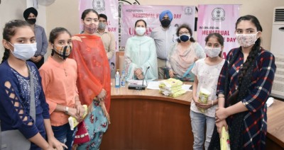 Punjab to provide sanitary pads worth Rs 40.55 crore Punjab to provide sanitary pads worth Rs 40.55 crore