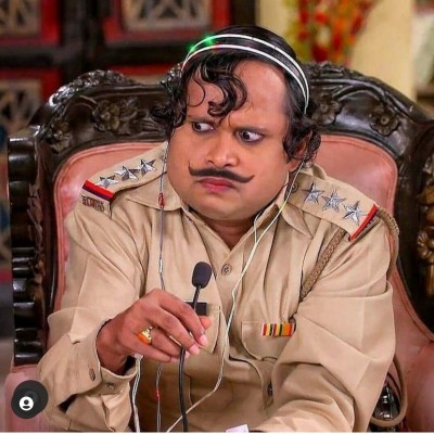 'Happu Singh' Yogesh Tripathi reminds co-star Kamna Pathak of Govinda 'Happu Singh' Yogesh Tripathi reminds co-star Kamna Pathak of Govinda