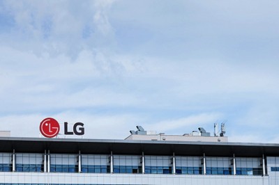 LG introduces wireless charging solutions for electric scooters LG introduces wireless charging solutions for electric scooters