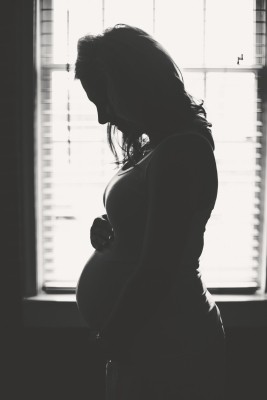 Telangana HC seeks report on death of pregnant woman Telangana HC seeks report on death of pregnant woman