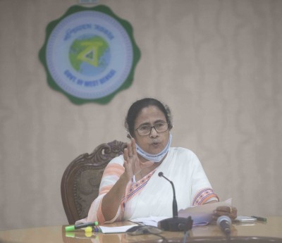 Bengal CSecy row; Mamata writes to PM