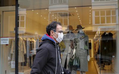 UK records another 2,381 coronavirus cases, 15 deaths UK records another 2,381 coronavirus cases, 15 deaths
