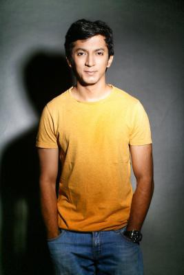 Anshuman Jha: 'Hum Bhi Akele Tum Bhi Akele' is the last film my mother saw Anshuman Jha: 'Hum Bhi Akele Tum Bhi Akele' is the last film my mother saw