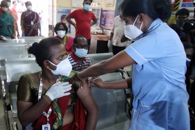 Over 3 lakh got vax jabs in TN on Thursday: Officials Over 3 lakh got vax jabs in TN on Thursday: Officials