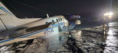 Air ambulance makes emergency landing at Mumbai airport Air ambulance makes emergency landing at Mumbai airport