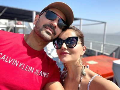 Rubina Dilaik misses Abhinav Shukla who is in SA shooting 'Khatron Ke Khiladi' Rubina Dilaik misses Abhinav Shukla who is in SA shooting 'Khatron Ke Khiladi'