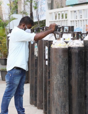 Karnataka oxygen tragedy: Congress demands judicial probe Karnataka oxygen tragedy: Congress demands judicial probe