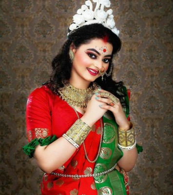 Bangla TV star Sarmistha Acharjee wants career in Hindi shows Bangla TV star Sarmistha Acharjee wants career in Hindi shows