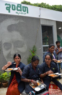 Free food to poor from Indira canteens in Bengaluru during lockdown Free food to poor from Indira canteens in Bengaluru during lockdown