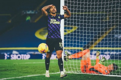 Wilson's brace helps Newcastle shock Leicester City