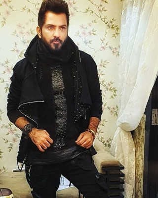 Manu Punjabi recalls Arshi, Rubina's health tips while battling Covid Manu Punjabi recalls Arshi, Rubina's health tips while battling Covid