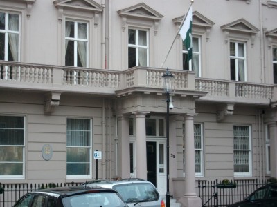 Anti-Pak sentiments fuel Afghan protesters in London Anti-Pak sentiments fuel Afghan protesters in London