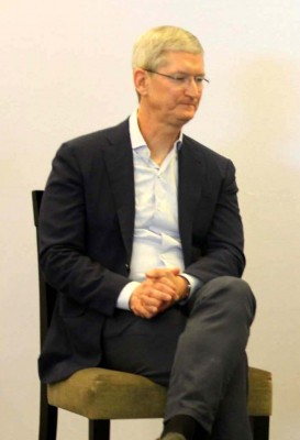 1,000 employees urge Apple to support Palestinian people 1,000 employees urge Apple to support Palestinian people