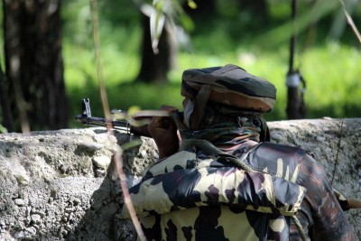 Foreign terrorist trapped as Sopore encounter rages on Foreign terrorist trapped as Sopore encounter rages on