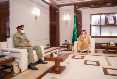 Pak Army Chief assures all out support towards Saudi security Pak Army Chief assures all out support towards Saudi security