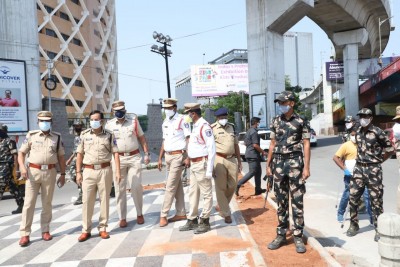 Deserted roads as lockdown begins in Telangana Deserted roads as lockdown begins in Telangana