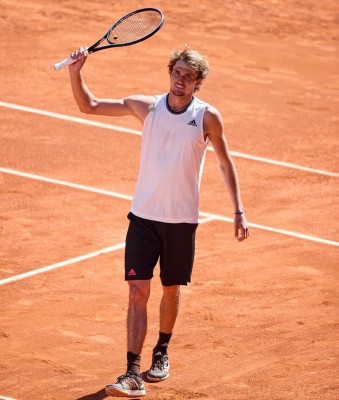 Zverev overpowers Berrettini for Madrid Open title Zverev overpowers Berrettini for Madrid Open title