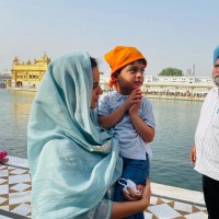 Kangana 'speechless and stunned with Golden Temple's beauty'