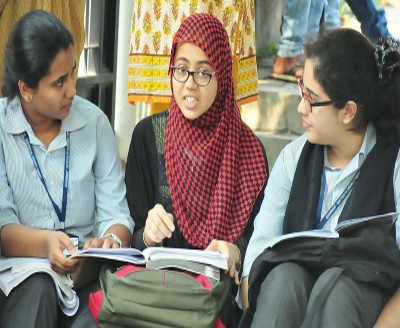 K'taka makes uniform mandatory for PUC students K'taka makes uniform mandatory for PUC students