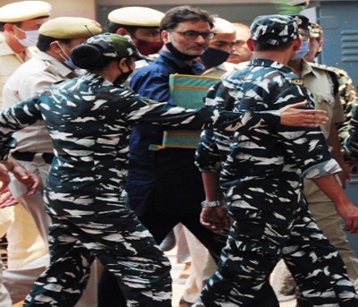 Ahead of sentencing, Yasin Malik seeks to play 'Gandhian card'