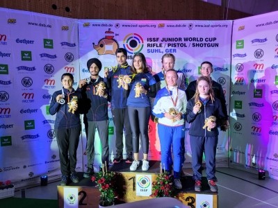 Suhl Junior World Cup: Esha Singh, Saurabh Chaudhary win Mixed Team Pistol gold Suhl Junior World Cup: Esha Singh, Saurabh Chaudhary win Mixed Team Pistol gold