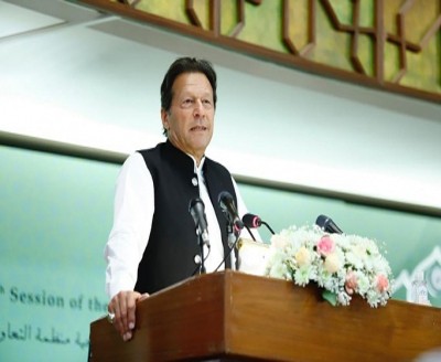 Imran again praises India for buying discounted oil from Russia Imran again praises India for buying discounted oil from Russia