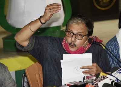 CBI raid on Lalu Prasad to foil Nitish's 'Paltimar' plan: RJD CBI raid on Lalu Prasad to foil Nitish's 'Paltimar' plan: RJD