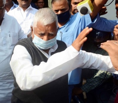 Bihar political activity set to increase as Lalu arrives in Patna
